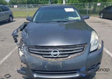 2010 Nissan Altima 2.5 S z USA, uszkodzony, nr VIN 1N4AL2AP3AN542450